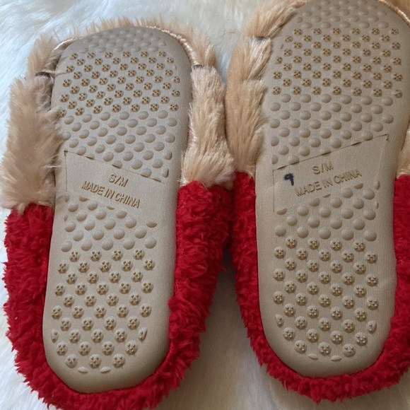 Cute Rudolph slippers in size S/M - Picture 5 of 6